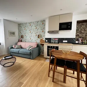 Appartement Confortable, Lannilis